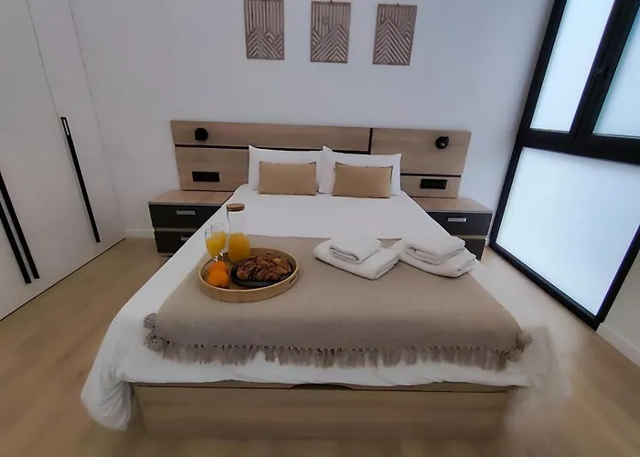 Rio Turia Jirafa * فالنسيا