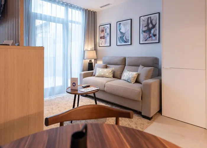 Dorm4you Arena Ξενοδοχείο με διαμερίσματα