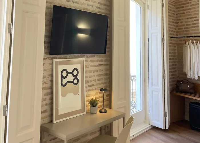 Cosy Embajador 2* فالنسيا