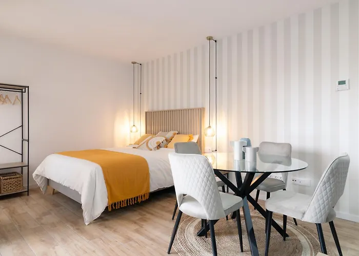 Ξενοδοχείο με διαμερίσματα Dorm4you Arena 3*