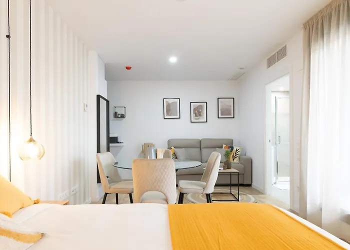 Ξενοδοχείο με διαμερίσματα Dorm4you Arena 3*