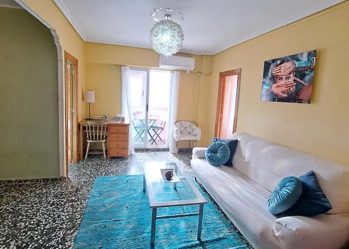 Full Equipped And Comfortable With Wifi * فالنسيا