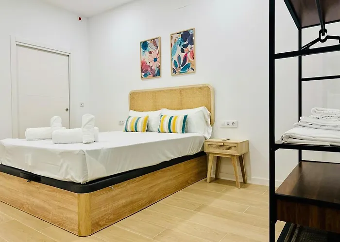 Flat A - Wide & Cool Flat Next To Historic Center * Valenza