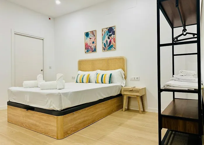 Flat A - Wide & Cool Flat Next To Historic Center