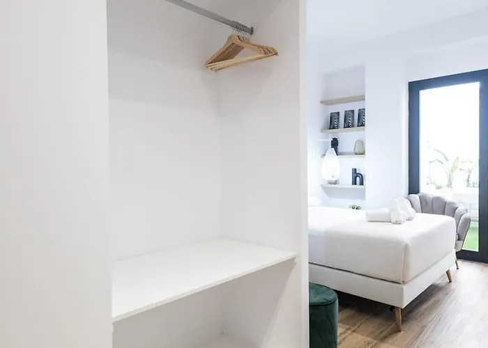 Ξενοδοχείο με διαμερίσματα Lola By Concept Flats 4*