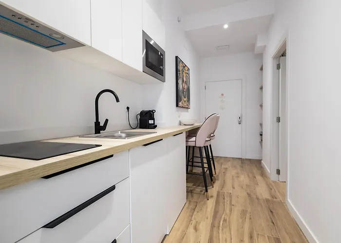 Lola By Concept Flats 4*