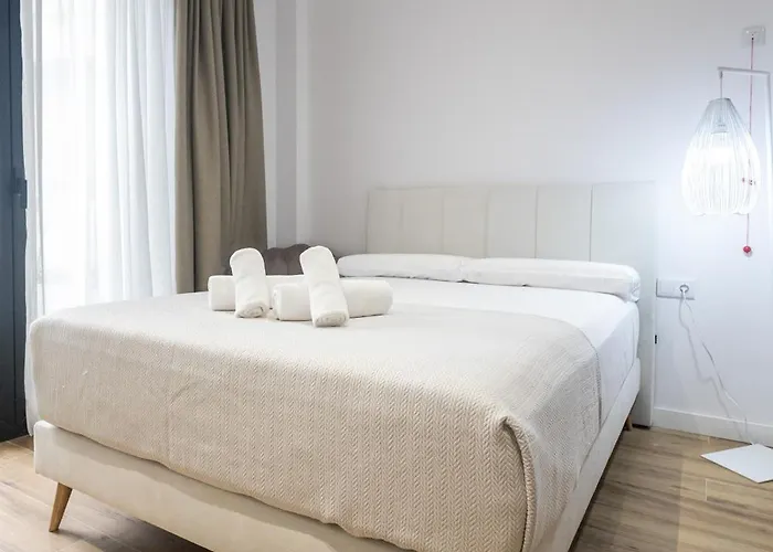 Lola By Concept Flats Βαλένθια