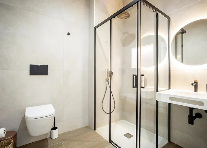 Flats - Exclusiva, Junto Al Roig Arena *