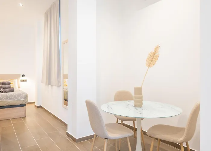 Flats-moderno, Junto Al Roig Arena * Valencia