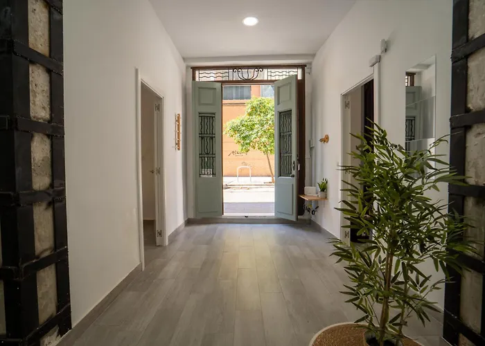 Διαμέρισμα Luminoso Familiar Y Patio Privado