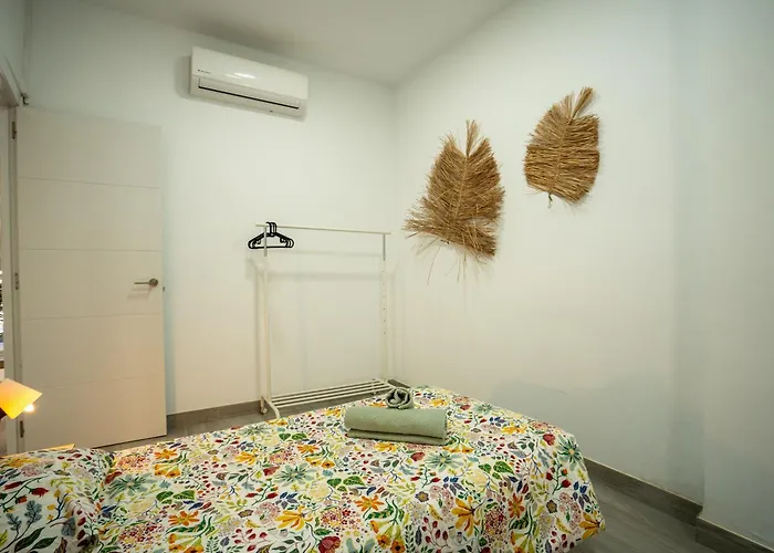 Luminoso Familiar Y Patio Privado Διαμέρισμα *