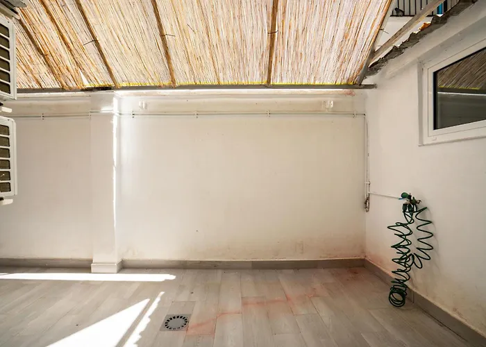 Διαμέρισμα Luminoso Familiar Y Patio Privado