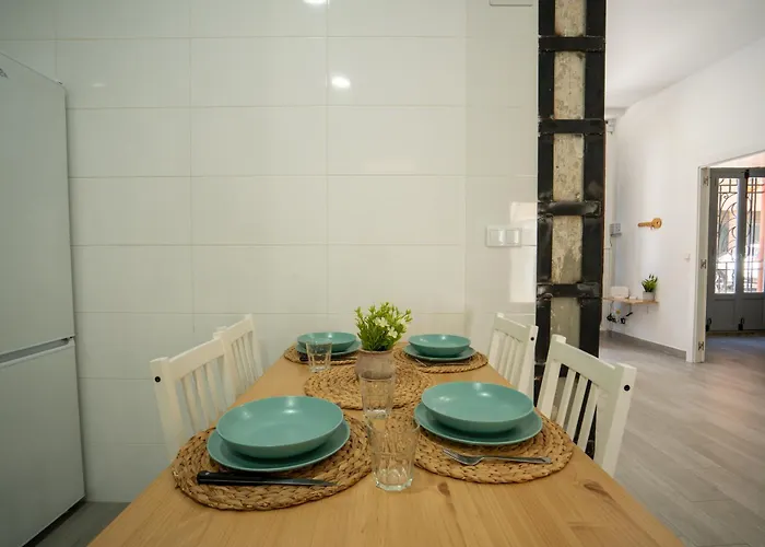 Luminoso Familiar Y Patio Privado Βαλένθια