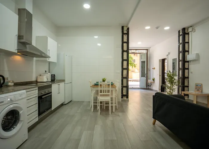 Διαμέρισμα Luminoso Familiar Y Patio Privado