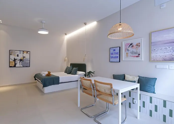 Osito Hub - Esteban Ballester Apartment *