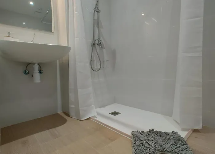 New Flat With Ac And Wifi شقة فالنسيا