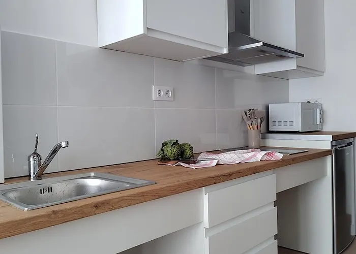 شقة New Flat With Ac And Wifi فالنسيا