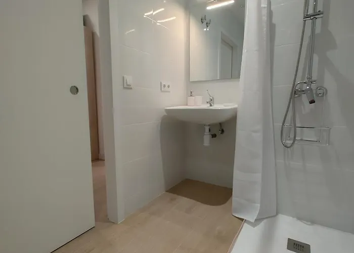 New Flat With Ac And Wifi