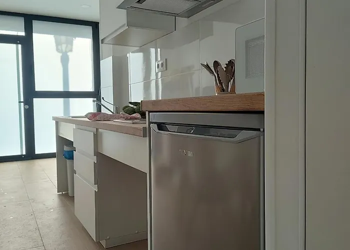 New Flat With Ac And Wifi