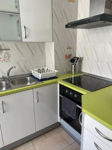 Tranquila, Centrica Y Luminosa De Matrimonio En Vivienda Compartida *