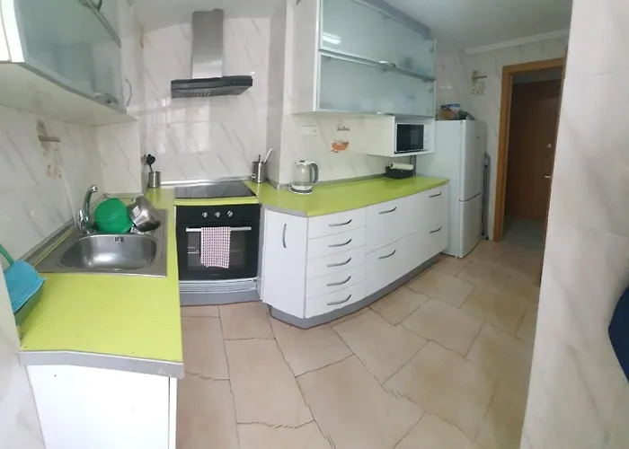 홈스테이 Tranquila, Centrica Y Luminosa De Matrimonio En Vivienda Compartida *