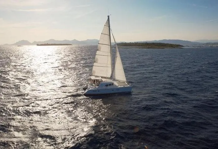 Barco Sobre El Mar Tekne