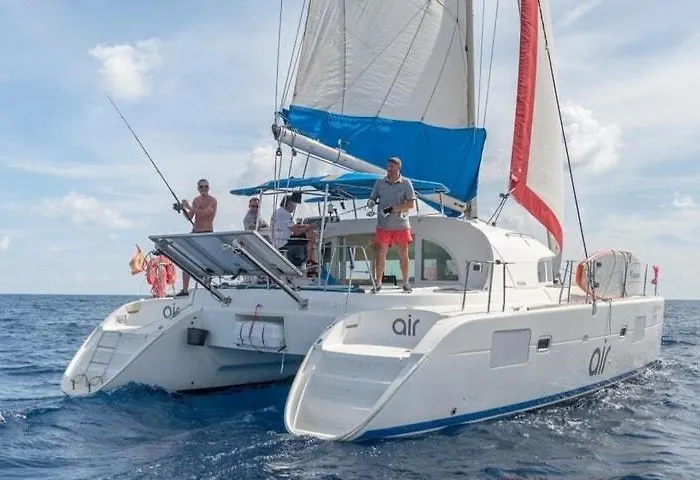 Hotel na wodzie Barco Sobre El Mar