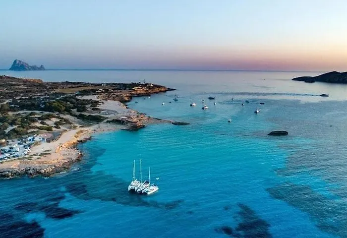 Hotel en barco Barco Sobre El Mar *