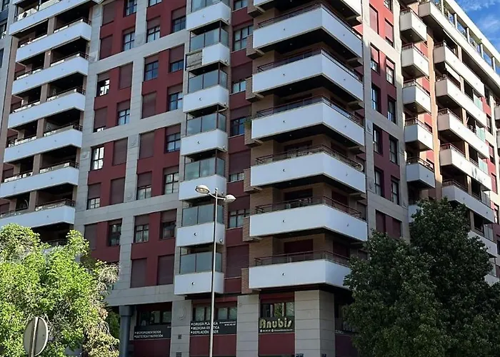 Design With Swimming Pool Ciudad De Ciencias 발렌시아