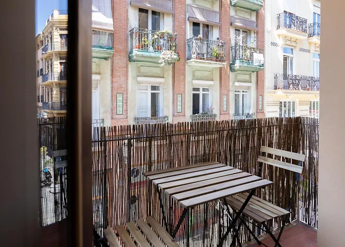 4 Pax Vistas Torres De Serrano * 발렌시아