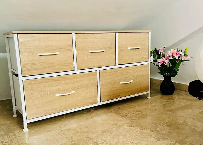 Abat 3 Cool & Wide Duplex Next To The Cathedral شقة