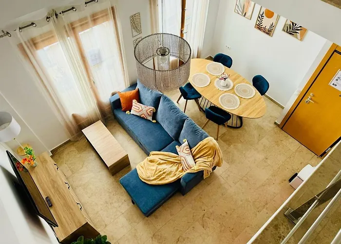 شقة Abat 3 Cool & Wide Duplex Next To The Cathedral *