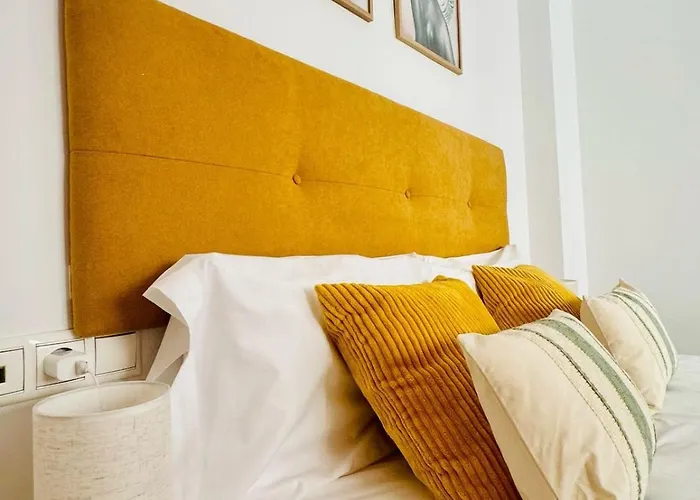 شقة Abat 3 Cool & Wide Duplex Next To The Cathedral