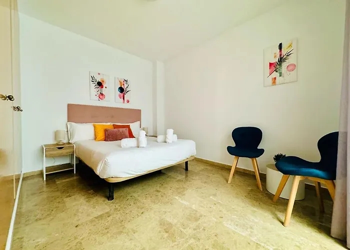 Abat 2 Cool & Wide Flat Next To The Cathedral Apartment