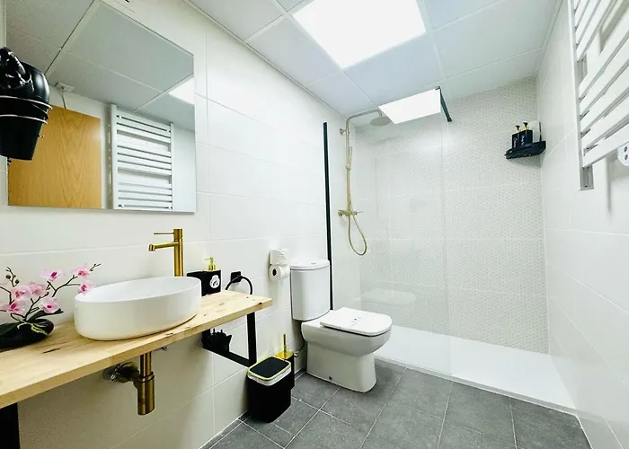 Apartment Abat 2 Cool & Wide Flat Next To The Cathedral