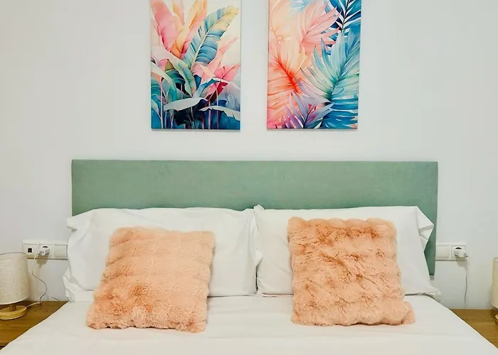 Abat 1 Cool & Wide Flat Next To The Cathedral Apartment *