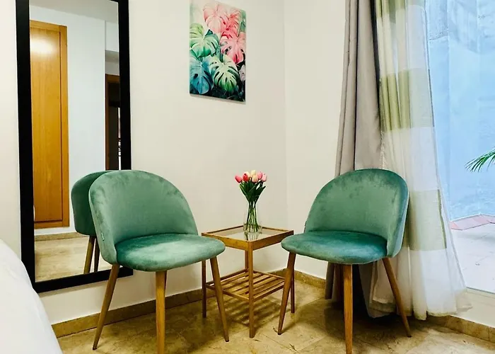 Abat 1 Cool & Wide Flat Next To The Cathedral Apartment *