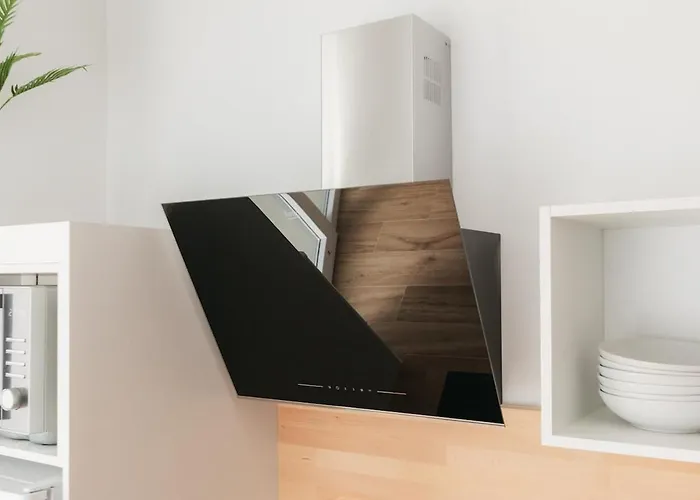 Stylish With Easy Access To Valencias شقة *