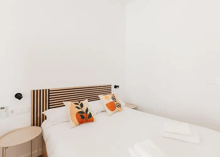 Stylish With Easy Access To Valencias شقة *