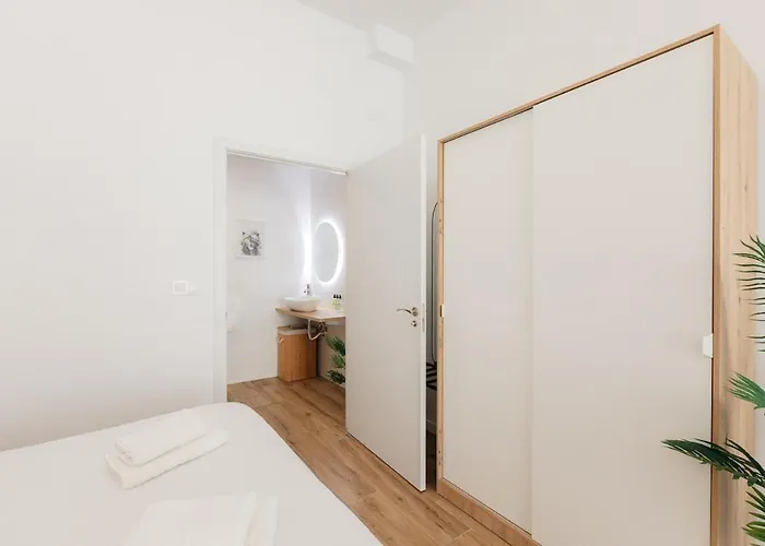 Stylish With Easy Access To Valencias فالنسيا