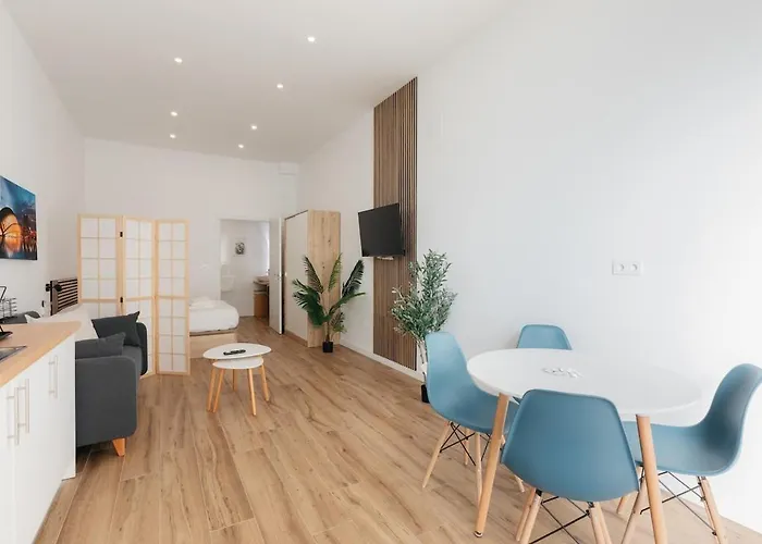 شقة Stylish With Easy Access To Valencias *