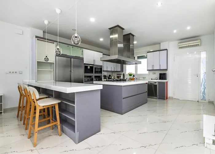 Casa Familiar 9 Pax, Smart Tv, Centro, Playa, Cafe, Ac فالنسيا