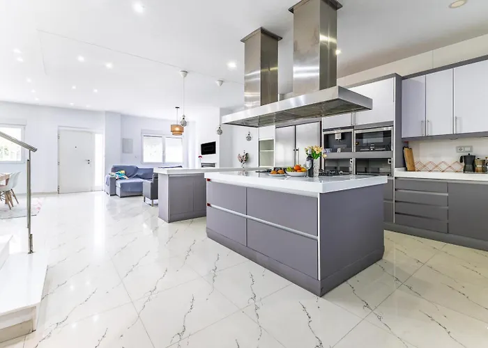 펜션 Casa Familiar 9 Pax, Smart Tv, Centro, Playa, Cafe, Ac *