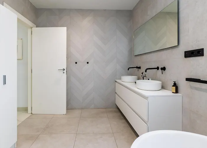 Casa Familiar 9 Pax, Smart Tv, Centro, Playa, Cafe, Ac * فالنسيا