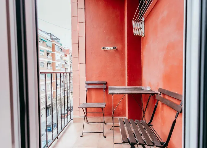 Queen Apt, 2min To Beach, Terrace, 3bd, 6pax Appartamento Valenza