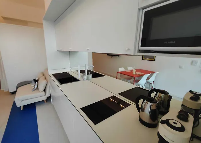 Carisan1 - 6 Min To Beach, Modern, Bright Lejlighed