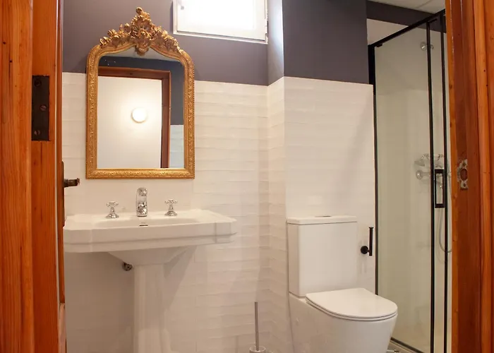 Apartment Luxury New 10 Min Walk To The Beach, Late Checkout