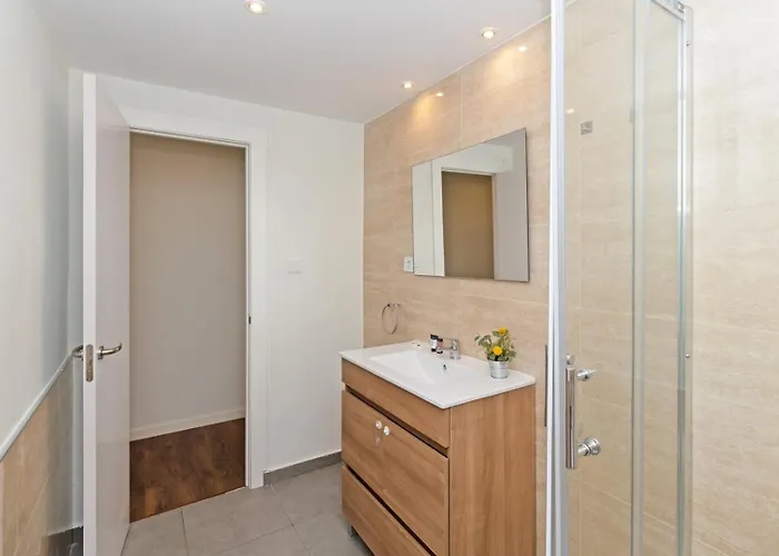 شقة Guestready - Your Sunny Basecamp فالنسيا