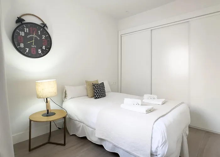 Hall Market 아파트 *