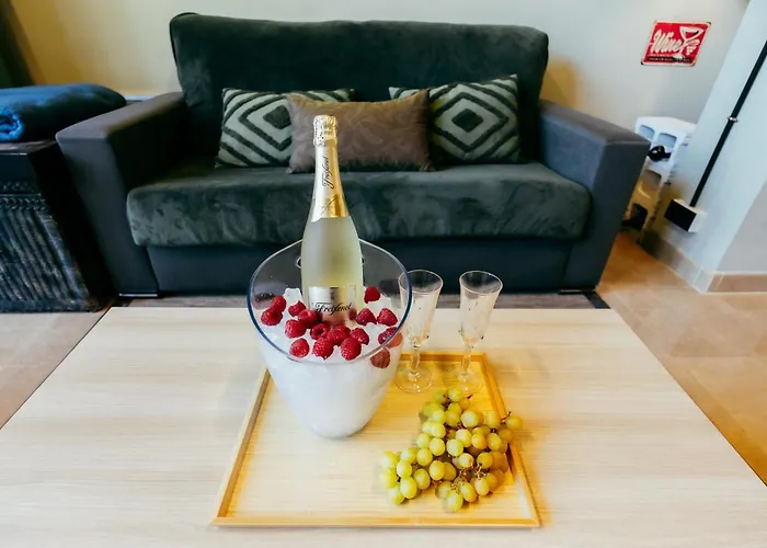 Ruzafa Roots, 12 Min To Centre, Smart Tv, Wine